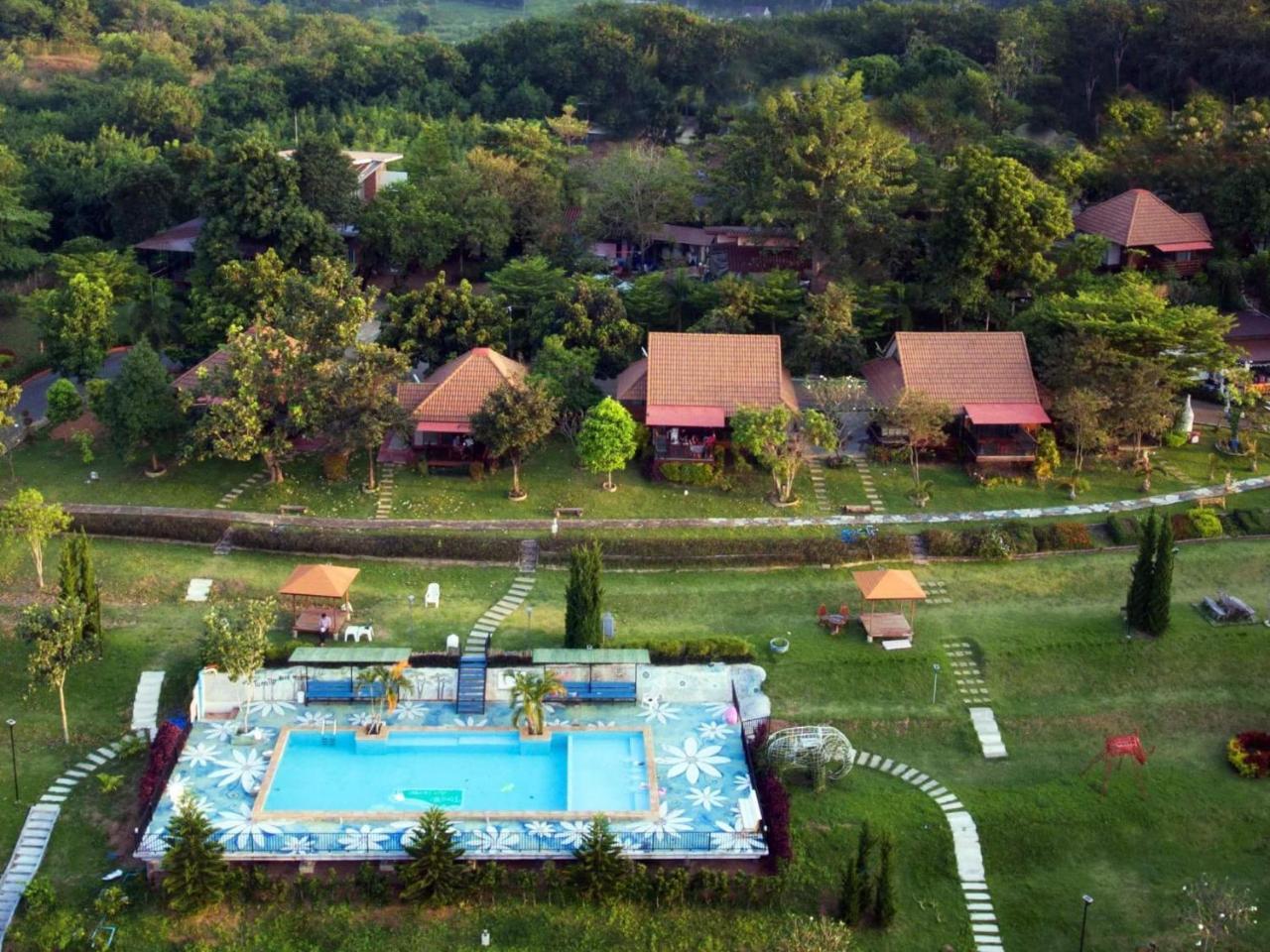 Tonsilp Art Home Nong Nam Daeng Extérieur photo